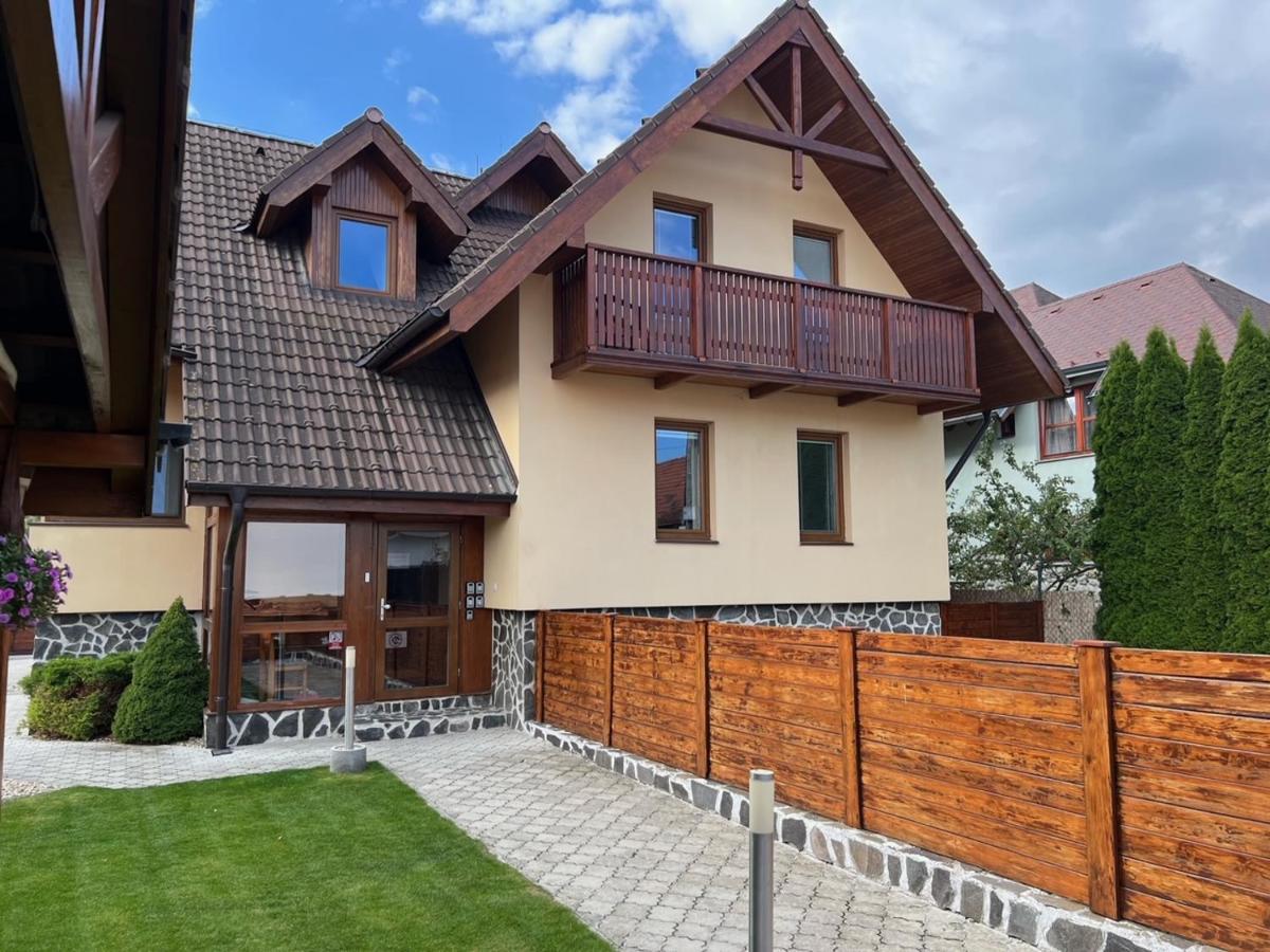 Vila Tatra สตารา เลชนา ภายนอก รูปภาพ